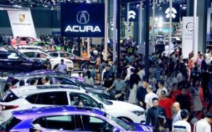 ������ҵʵ�ֿ�Խʽ��չ 